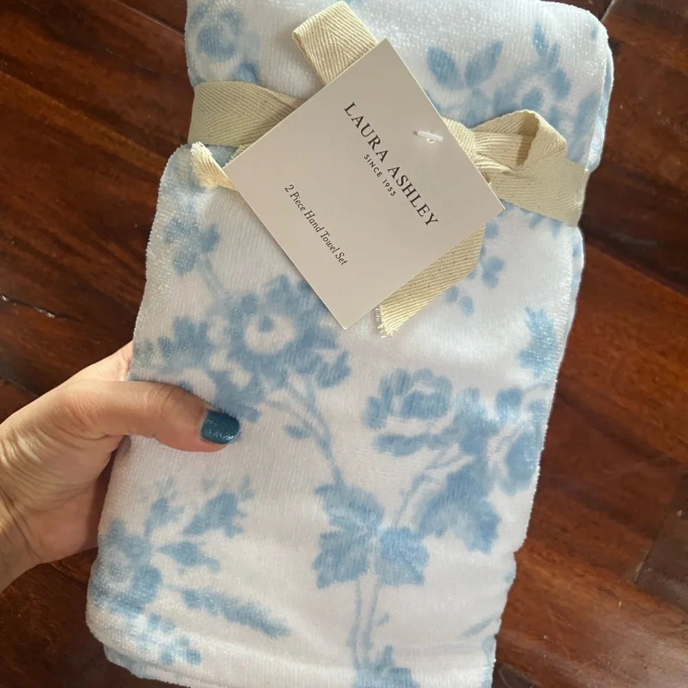 New Laura Ashley 2 Hand Towels Blue Luxury Floral Cotton Soft Velour Beautiful